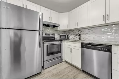 297 Dorset H, Boca Raton, FL 33434 - Photo 16