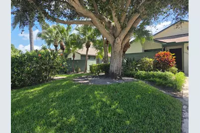 6856 SE Bunker Hill Drive, Hobe Sound, FL 33455 - Photo 2