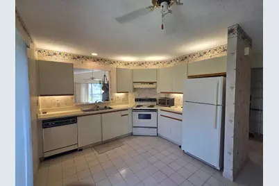 6856 SE Bunker Hill Drive, Hobe Sound, FL 33455 - Photo 4
