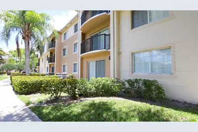 500 N Crestwood Ct Court N #502, Royal Palm Beach, FL 33411 - Photo 4