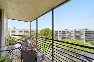 901 Colony Point Cir, Pembroke Pines, FL 33026 - Photo 28