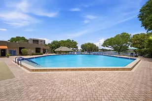 901 Colony Point Cir, Pembroke Pines, FL 33026 - Photo 38