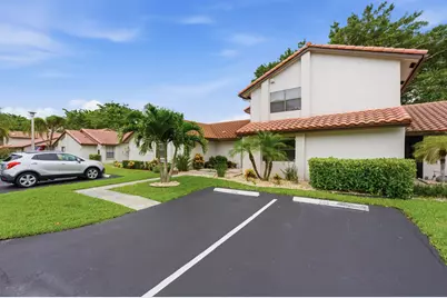 660 Deer Creek Edgewater Drive, Deerfield Beach, FL 33442 - Photo 4