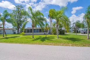 78 W Caribbean, Port Saint Lucie, FL 34952 - Photo 2