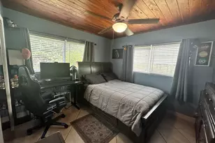 800 Ivory Ln, Haverhill, FL 33415 - Photo 10