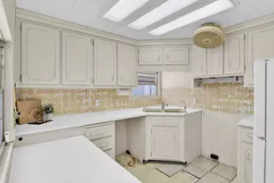 211 Palm Dr, Briny Breezes, FL 33435 - Photo 14