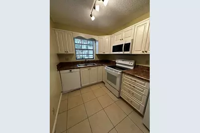 321 Olivewood Place #121, Boca Raton, FL 33431 - Photo 4