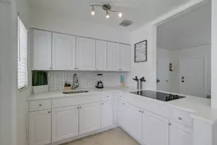 2740 NE 30th Pl, Fort Lauderdale, FL 33306 - Photo 8