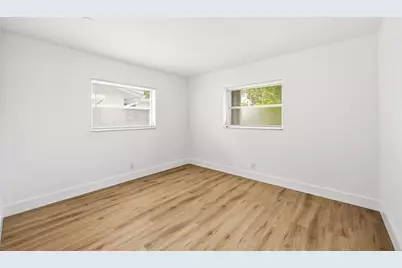 8410 NW 59th Place, Tamarac, FL 33321 - Photo 14