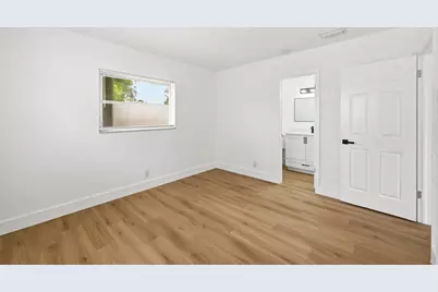 8410 NW 59th Place, Tamarac, FL 33321 - Photo 16