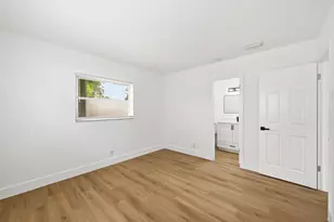 8410 NW 59th Pl, Tamarac, FL 33321 - Photo 16