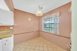 3070 NW 48th Terrace, Lauderdale Lakes, FL 33313 - Photo 6