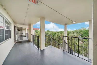 3070 NW 48th Terrace #405, Lauderdale Lakes, FL 33313 - Photo 2