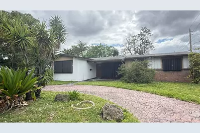 818 N 46th Avenue, Hollywood, FL 33021 - Photo 1