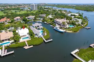 215 Island Dr, Jupiter, FL 33477 - Photo 2