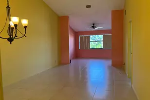 7649 Tahiti Ln, Lake Worth, FL 33467 - Photo 6