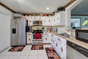 7118 Hawks Nest Terrace, Riviera Beach, FL 33407 - Photo 10
