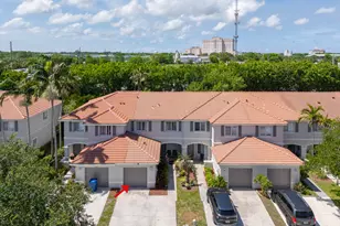 7118 Hawks Nest Terrace, Riviera Beach, FL 33407 - Photo 4
