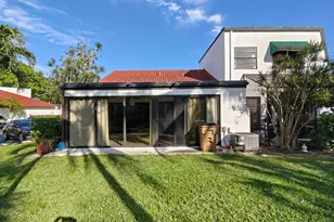 385 NW 36th Ave, Deerfield Beach, FL 33442 - Photo 4