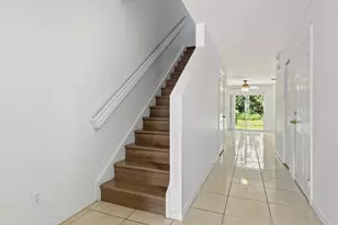 2257 SW Marshfield Ct, Port Saint Lucie, FL 34953 - Photo 6