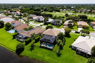 1681 Lakefield N Ct, Wellington, FL 33414 - Photo 4
