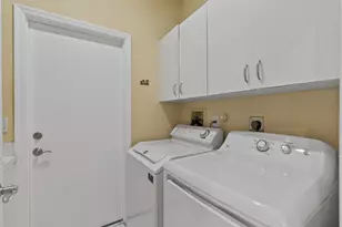 1500 Lacosta Dr W, Pembroke Pines, FL 33027 - Photo 34