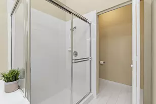 1500 Lacosta Dr W, Pembroke Pines, FL 33027 - Photo 24