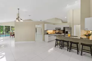 1500 Lacosta Dr W, Pembroke Pines, FL 33027 - Photo 12
