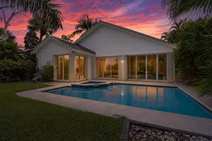 1500 Lacosta Dr W, Pembroke Pines, FL 33027 - Photo 52