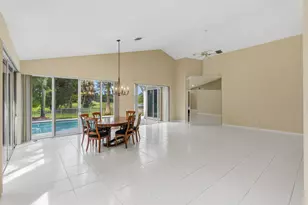 1500 Lacosta Dr W, Pembroke Pines, FL 33027 - Photo 16