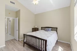 1500 Lacosta Dr W, Pembroke Pines, FL 33027 - Photo 28