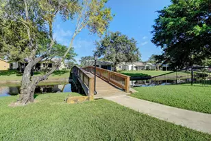 10953 Lake Front Pl, Boca Raton, FL 33498 - Photo 34