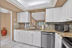 10953 Lake Front Pl, Boca Raton, FL 33498 - Photo 12