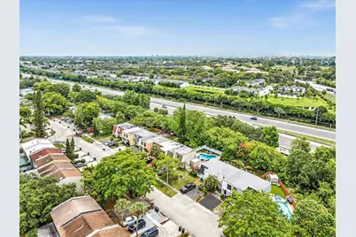 264 Sunshine Drive, Coconut Creek, FL 33066 - Photo 32