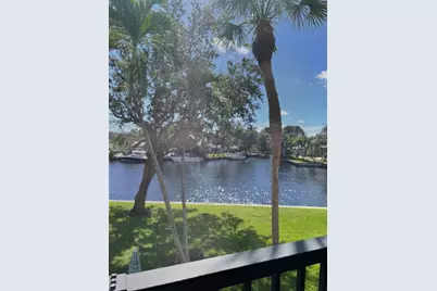 14 Royal Palm Way #204, Boca Raton, FL 33432 - Photo 2