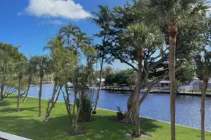 14 Royal Palm Way, Boca Raton, FL 33432 - Photo 1