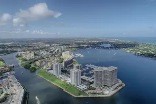 100 Lakeshore Dr, North Palm Beach, FL 33408 - Photo 94