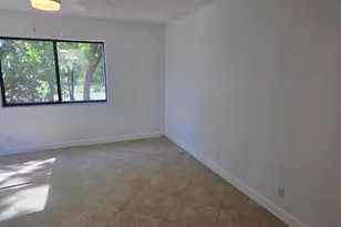 170 SE 7th Street SE, Deerfield Beach, FL 33441 - Photo 10
