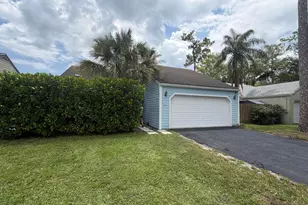 537 Goldenwood Way, Wellington, FL 33414 - Photo 4