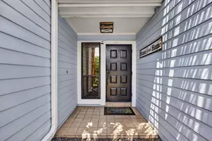537 Goldenwood Way, Wellington, FL 33414 - Photo 8