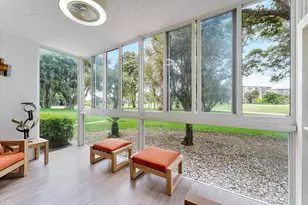 3900 Oaks Clubhouse Dr, Pompano Beach, FL 33069 - Photo 10