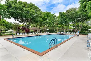 3900 Oaks Clubhouse Dr, Pompano Beach, FL 33069 - Photo 30
