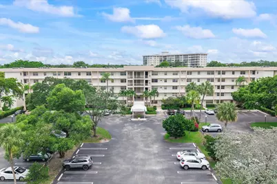 3900 Oaks Clubhouse Drive #110, Pompano Beach, FL 33069 - Photo 38