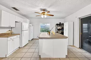 4639 Franwood Dr, Delray Beach, FL 33445 - Photo 6