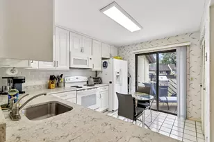 157 Pinto Palm Ct, Royal Palm Beach, FL 33411 - Photo 4