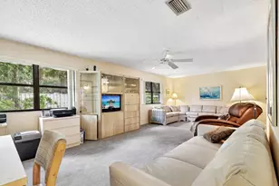 157 Pinto Palm Ct, Royal Palm Beach, FL 33411 - Photo 14