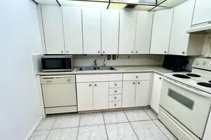 2026 Oakridge D, Deerfield Beach, FL 33442 - Photo 22