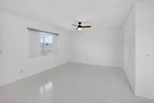 265 Burgundy, Delray Beach, FL 33484 - Photo 12