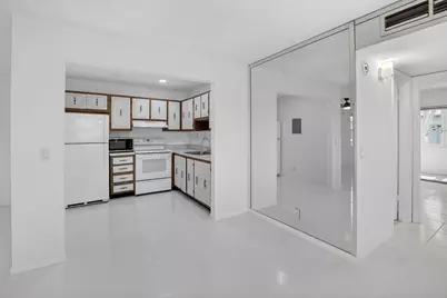 265 Burgundy #F, Delray Beach, FL 33484 - Photo 14