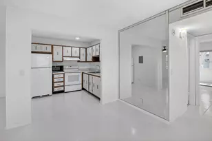 265 Burgundy, Delray Beach, FL 33484 - Photo 14